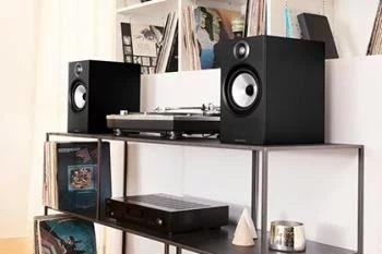 Perły z lamusa: Gary Numan, „Cars”. O tym, jak chronić się przed złym światem